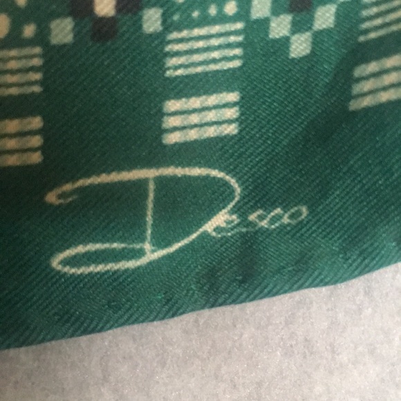 Desco Silk Hand Rolled and Stitched Square Made in Japan - Picture 2 of 7